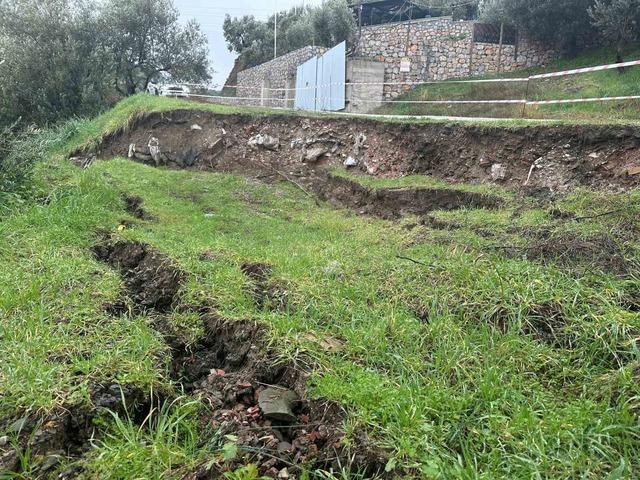 Ayvacık&rsquo;ta sağanak yağış etkili oldu 6