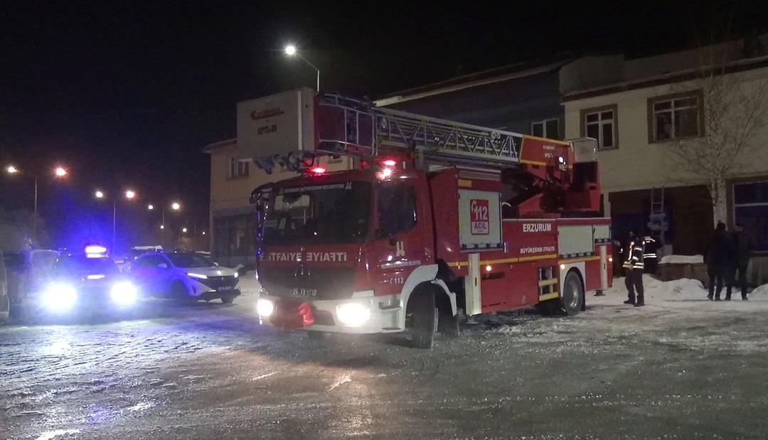 Evde zorla tutulan gen&ccedil; kadının imdadına polis ve itfaiye yetişti!  3