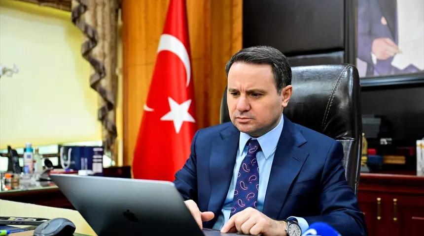 Başsavcı Akın G&uuml;rlek, &Ouml;zg&uuml;r &Ouml;zel ve Murat Emir'den kazandığı tazminatı AFAD'a bağışlayacak