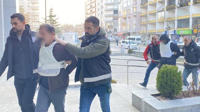 Yaşlı adamı canice katleden zanlı tutuklandı