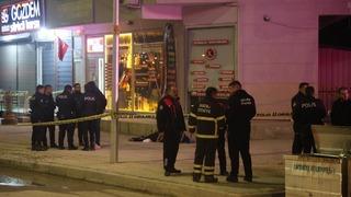 Eşiyle tartışıp camdan atladığı iddia edilen 5 çocuk babası hayatını kaybetti