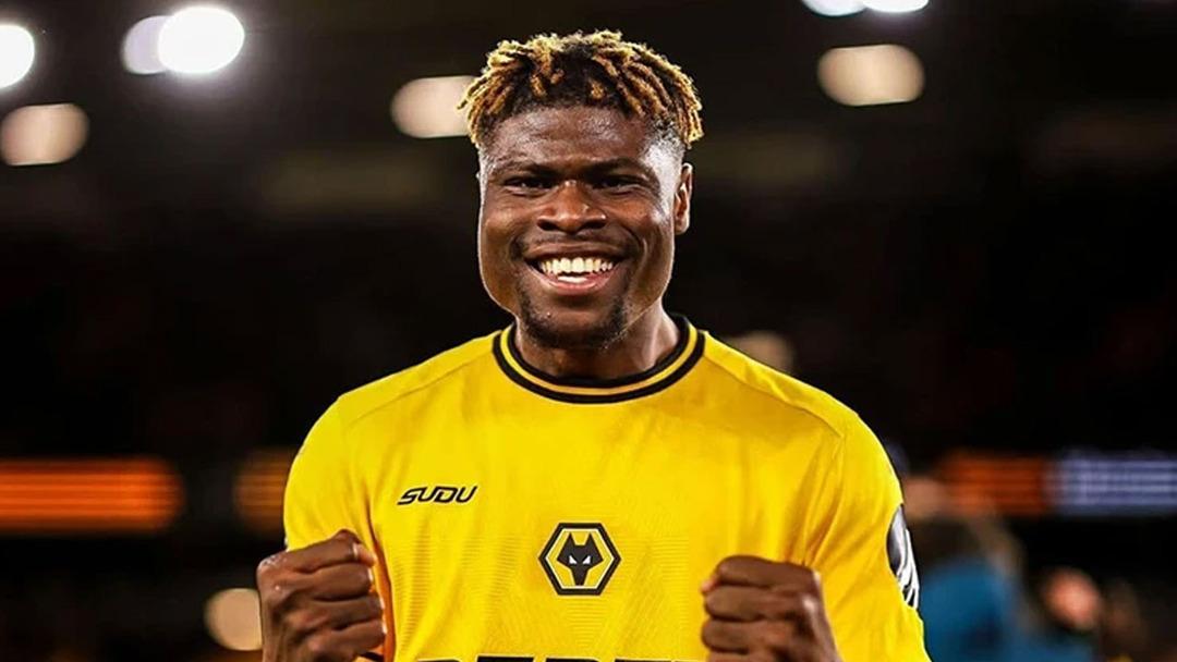 Transferin son g&uuml;n&uuml;nde Beşiktaş bombayı patlattı! Agbadou İstanbul&rsquo;a geldi 7