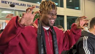 Transferin son g&uuml;n&uuml;nde Beşiktaş Agbadou'yu İstanbul&rsquo;a getirdi!