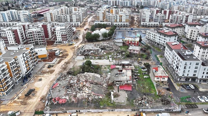 6 Şubat'ta başlayan bekleyiş... 3 yıldır yakınlarını arıyorlar: "Acaba bir mucize olur mu?"