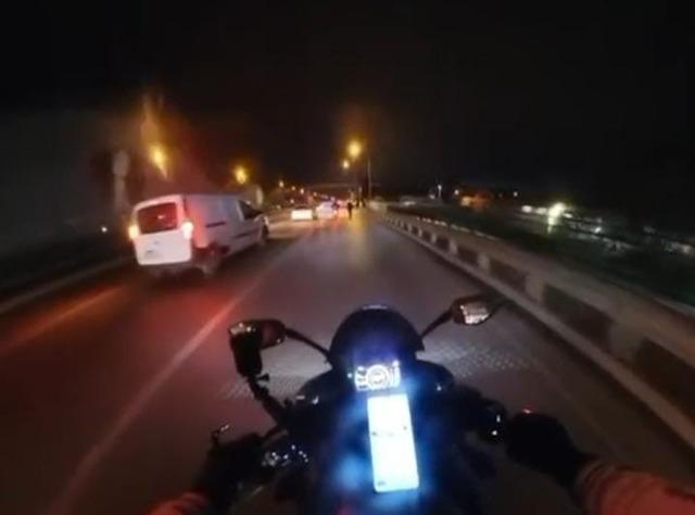 Yola atlayan yaya tehlikeli anlar yaşattı 3