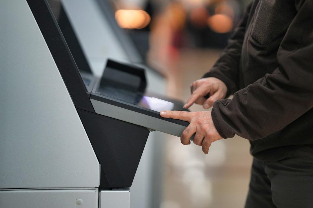 Şubelerini kapatıyor! Dev bankadan k&ouml;kl&uuml; değişiklik: Hazırlıklar başladı 2