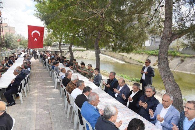 Vali Mahmut Demirtaş, şehidin mevlidine katıldı