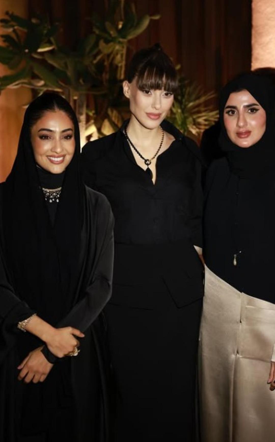 Dilan &Ccedil;i&ccedil;ek Deniz in y&uuml;z&uuml;ndeki değişim dikkat &ccedil;ekti! Son haline yorum yağdı 3