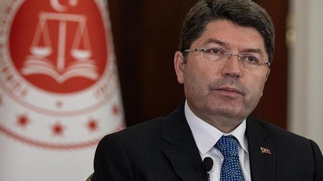 Adalet Bakanı Tun&ccedil;'tan deprem davaları a&ccedil;ıklaması