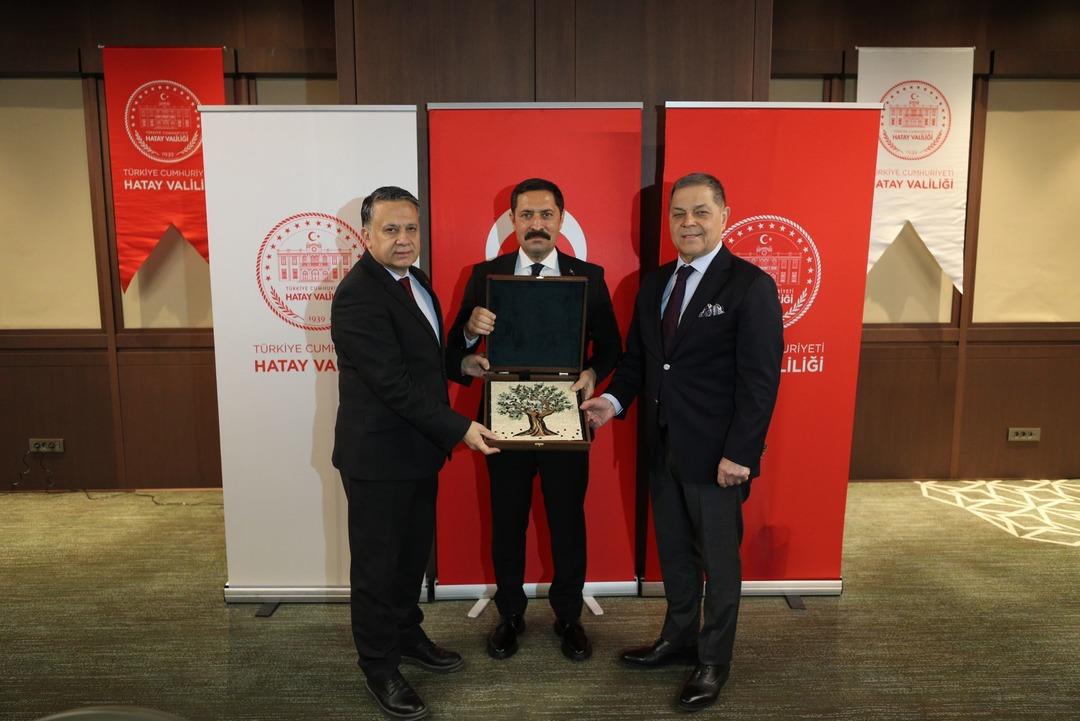 Hatay Valisi depremin 3. yıld&ouml;n&uuml;m&uuml;nde KGK ya konuştu 4