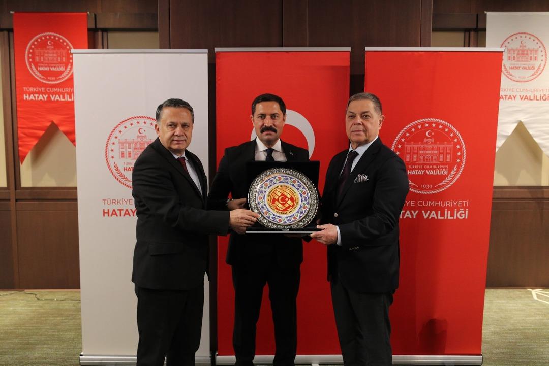 Hatay Valisi depremin 3. yıld&ouml;n&uuml;m&uuml;nde KGK ya konuştu 5