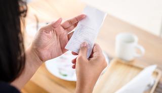 Kuver &uuml;creti yasaklandı ama men&uuml; fiyatları arttı!