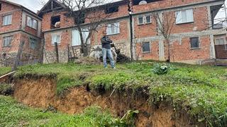 Bartın'da heyelan nedeniyle 3 evde çatlaklar oluştu
