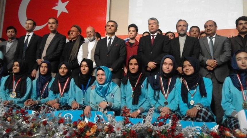 T&uuml;rkiye, Afganistan'da devraldığı G&uuml;len okullarına &ouml;ğretmen g&ouml;nderiyor