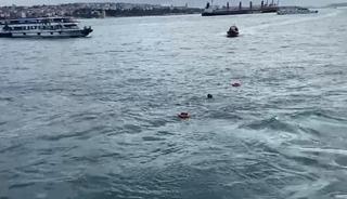 İstanbul&rsquo;da vapurda panik