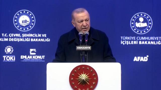 Cumhurbaşkanı Erdoğan deprem bölgesinden seslendi: Muhalefetin 'bitmez' dediği evler işte burada