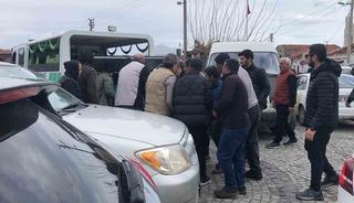 Evinde &ouml;l&uuml; bulunan Dat&ccedil;alı doktor toprağa verildi