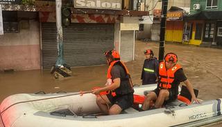 Filipinler'de tropikal fırtına heyelana yol a&ccedil;tı! 4 kişi hayatını kaybetti