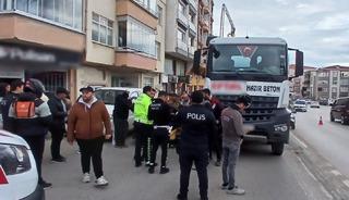 Sinop'ta feci kaza! Yaşlı adama beton mikseri &ccedil;arptı