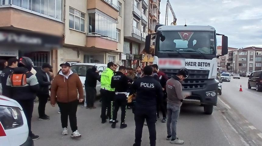 Sinop'ta feci kaza! Yaşlı adama beton mikseri &ccedil;arptı