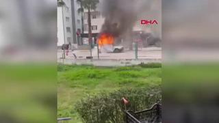 Yer: Adana! seyir halindeki otomobil yandı: 3 yaralı