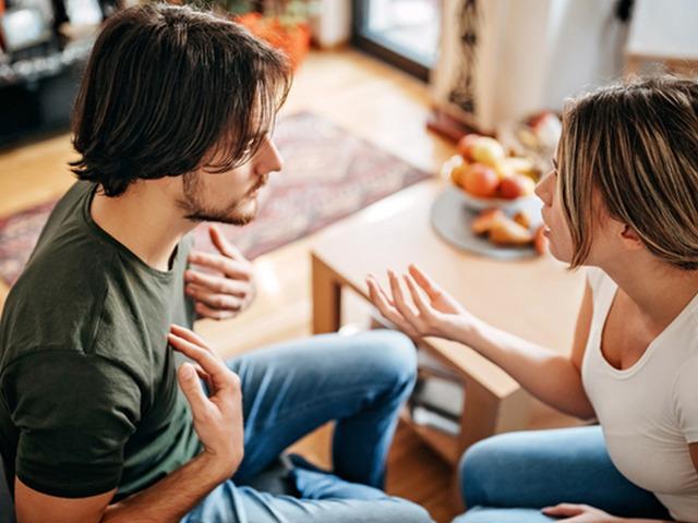 Davranış bilimcilerine g&ouml;re aldatıldığınızı g&ouml;steren işaretler