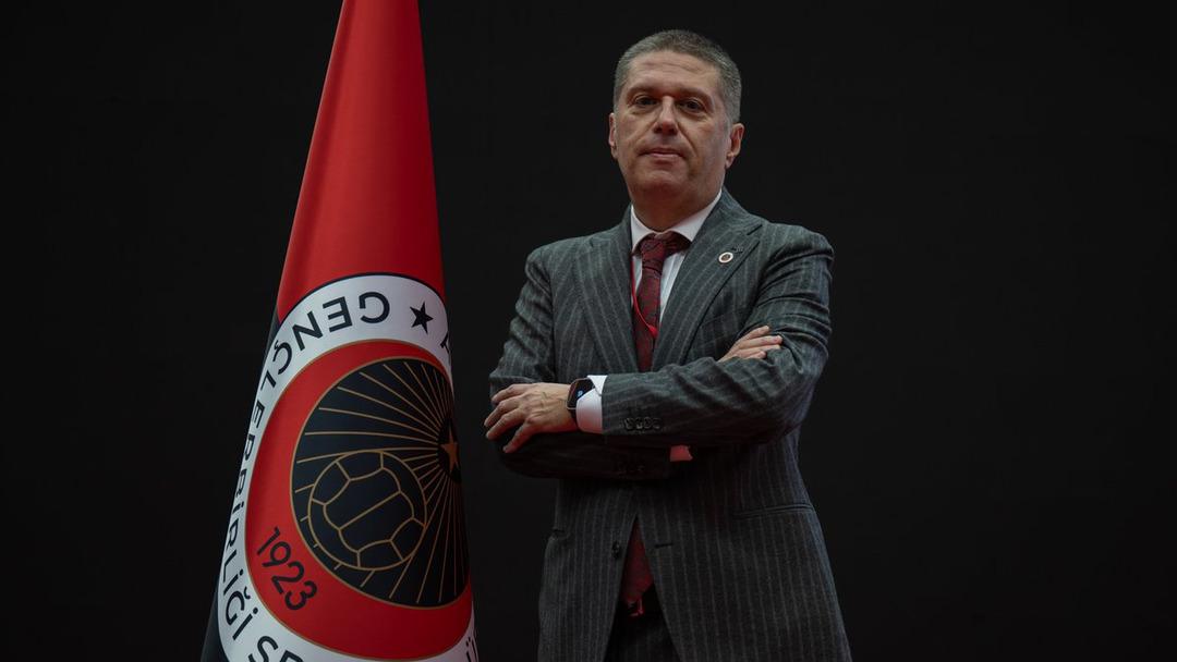 Fenerbah&ccedil;e ma&ccedil;ı &ouml;ncesi meydan okudu: "Bizde Kant&eacute; den iyi futbolcular var" 1