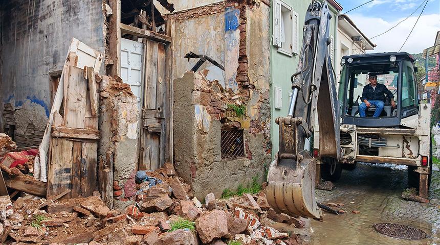 Balıkesir'de kuvvetli yağış etkili oldu