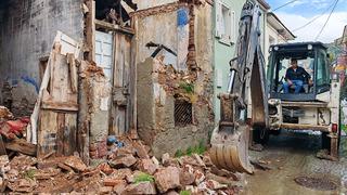 Balıkesir'de kuvvetli yağış etkili oldu