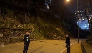 Bursa'da heyelan: Tophane-Muradiye yolu ulaşıma kapandı