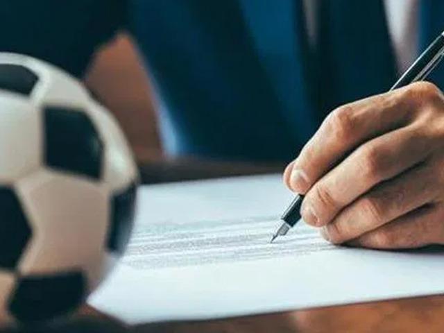 Hedefi S&uuml;per Lig'di: 13 oyuncuya birden imza attırdı