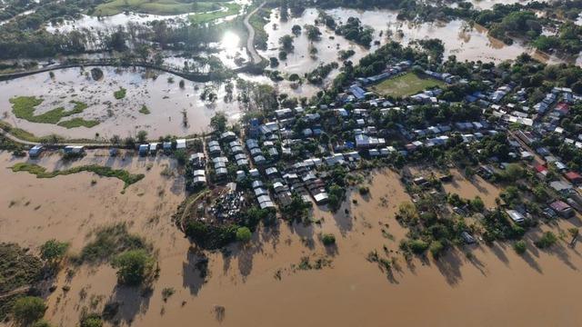 Kolombiya'da ülke genelindeki sellerde 6 kişi hayatını kaybetti