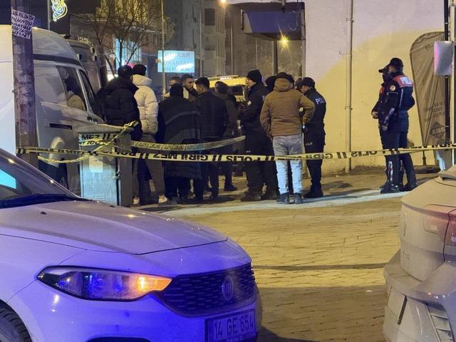 Iğdır'da iş merkezinde ş&uuml;pheli &ouml;l&uuml;m