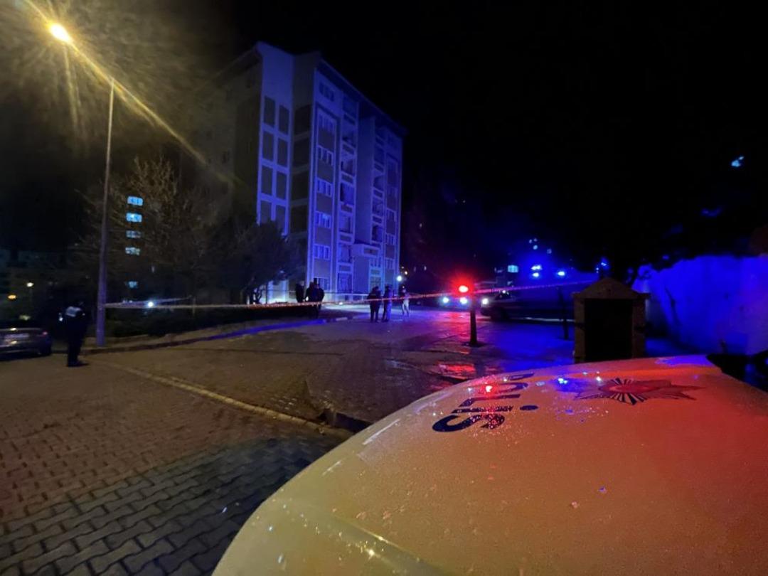 Apartmanda b&ouml;cek ila&ccedil;laması zehirlenmeye yol a&ccedil;tı: 11 kişi hastanelik oldu 2