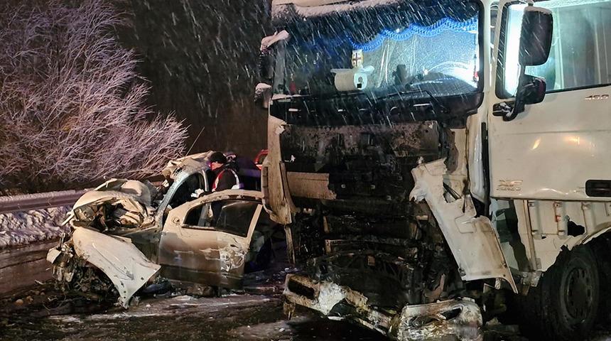 Erzurum'da feci kaza! 4 kişi hayatını kaybetti