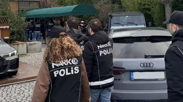 ClubHouse Bebek'e polis baskını! Gözaltına alınan Menderes Utku Yeşilçam'ın çocuk yıldızı çıktı