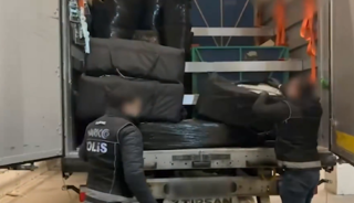 Yerlikaya: "240 kg Skunk uyuşturucu maddesi ele ge&ccedil;irdik"