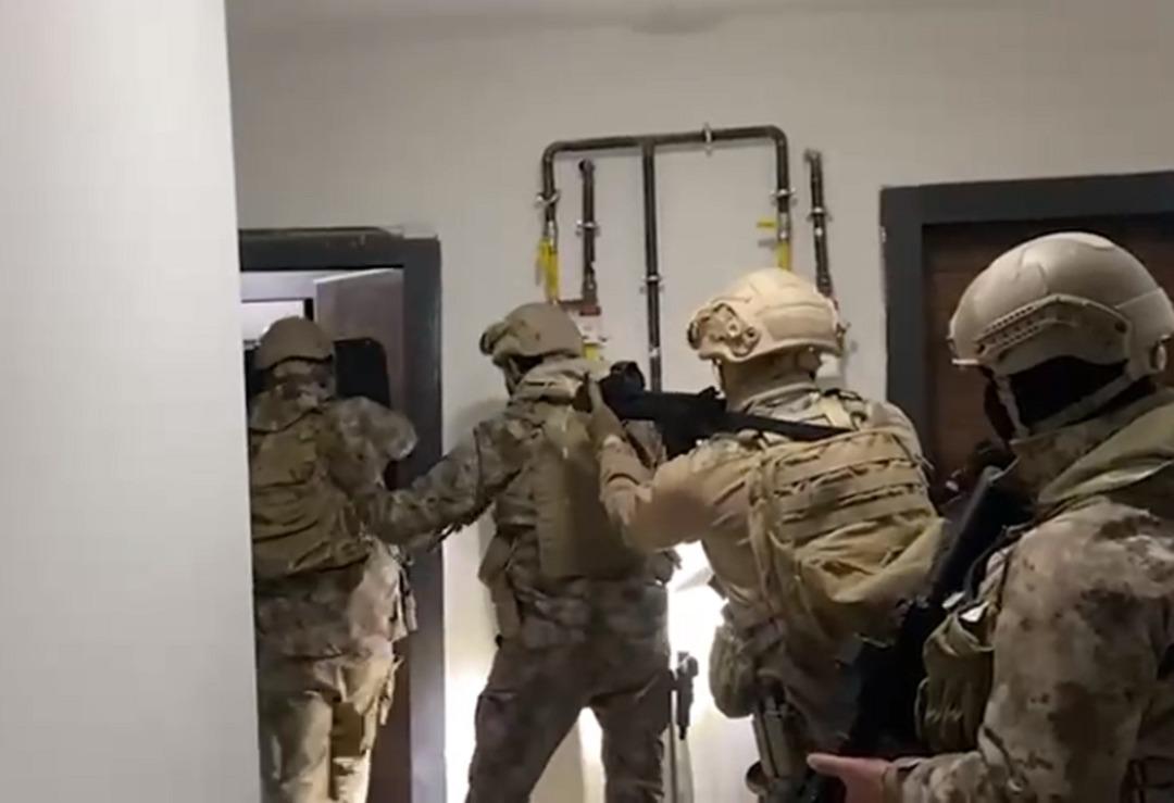 Esnafı haraca bağlayan  D&ouml;nmezler  &ccedil;etesine şafak operasyonu!  4