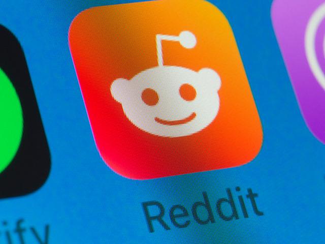 Reddit resmen T&uuml;rkiye'de! İstanbul'da şirket kurdu