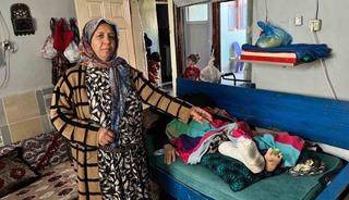 Evini su bastı, kurtulmaya &ccedil;alışırken d&uuml;ş&uuml;p ayağını kırdı!