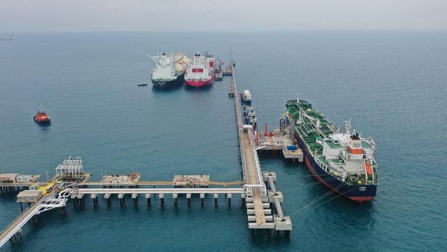D&ouml;rtyol FSRU Terminali 8 yılda şebekeye 13,4 milyar metrek&uuml;p gaz sağladı 2