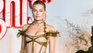 Bir bakan bir daha baktı! T&uuml;rk modacının tasarımı...