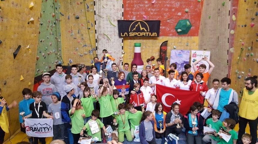 Tırmanış Milli Takımı Balkanlar&rsquo;dan madalyayla d&ouml;nd&uuml;