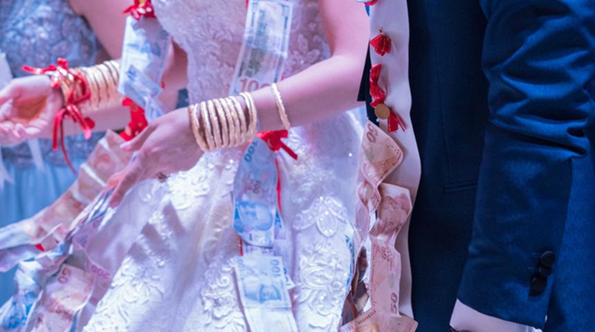 TBMM&rsquo;ye dilek&ccedil;e yazdı! D&uuml;ğ&uuml;nlerdeki o geleneğe &lsquo;ceza uygulansın&rsquo; talebi!