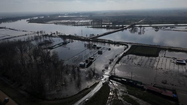 Meriç Nehri taştı, tarım arazileri ve yerleşim alanları sular altında kaldı