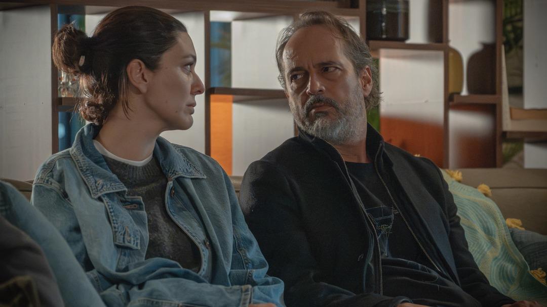 Ateşli sahneleri dikkat &ccedil;ekmişti! İlk ve Son 3. sezon 2. b&ouml;l&uuml;m&uuml; yayınlandı 1