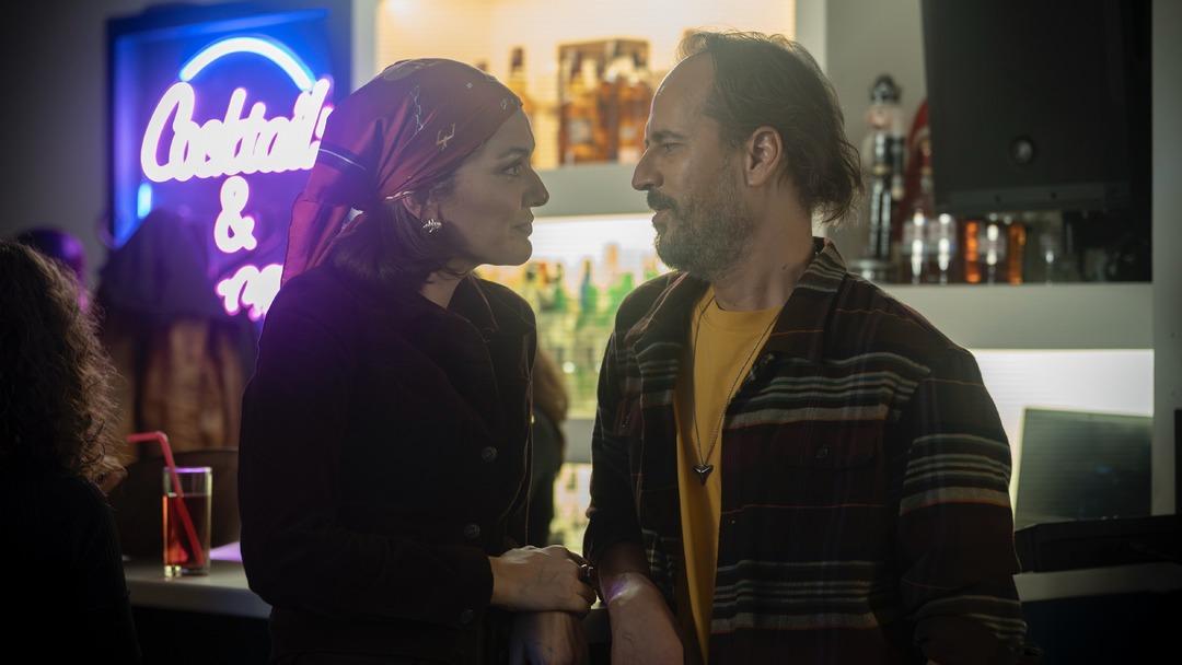 Ateşli sahneleri dikkat &ccedil;ekmişti! İlk ve Son 3. sezon 2. b&ouml;l&uuml;m&uuml; yayınlandı 3