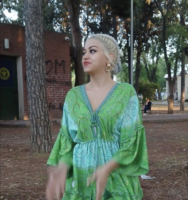 İzmir&rsquo;de dere yatağına devrilen otomobilde &ouml;len iki kardeşin cenazeleri teslim alındı 2