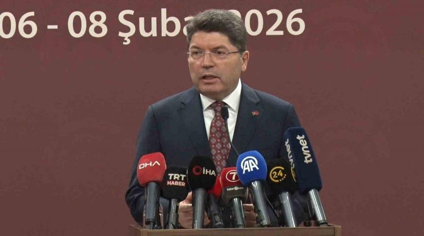Adalet Bakanı Tun&ccedil;: "Demokratik anayasa ile T&uuml;rkiye Y&uuml;zyılı&rsquo;na devam etmek yakışır"