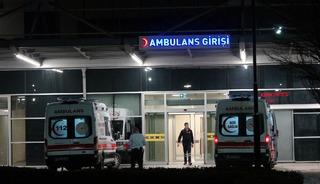 Bina ila&ccedil;laması faciaya d&ouml;n&uuml;ş&uuml;yordu! 12 kişi hastaneye kaldırıldı